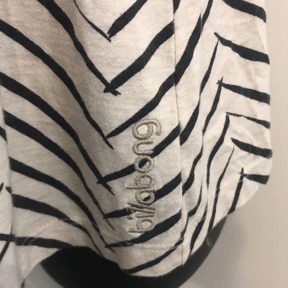 Billabong Chevron Flowy Tank Top Large - Picture 2 of 5